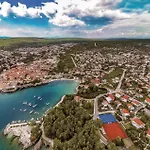 בית נופש Gorgeous In Gostinjac