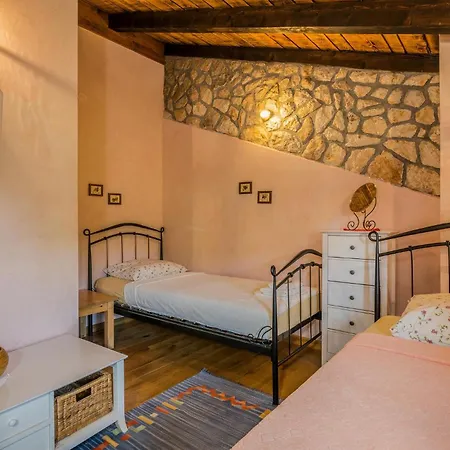 In With Wifi Case de vacanță Gostinjac