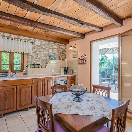 In With Wifi Case de vacanță