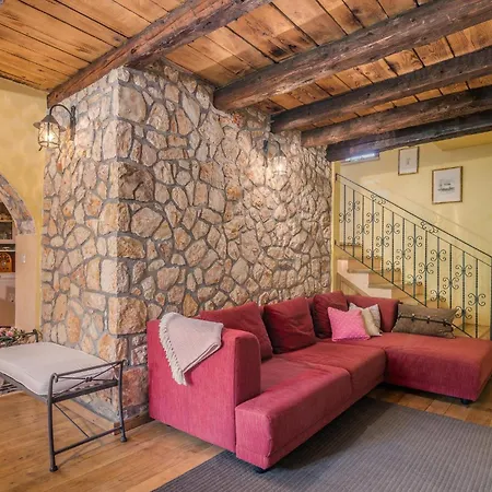 Case de vacanță In With Wifi *